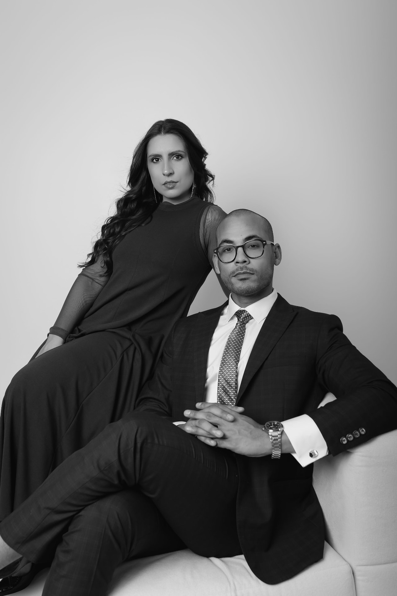Alexandre Evangelista, fundador do Visionários, ao lado de Isabella Limonta Alvares, responsável pela identidade visual e pela comunicação institucional — a mente criativa da empresa.